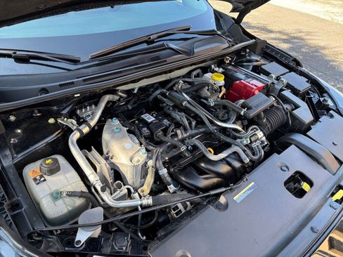 Used 2025 Nissan Sentra SV image 27