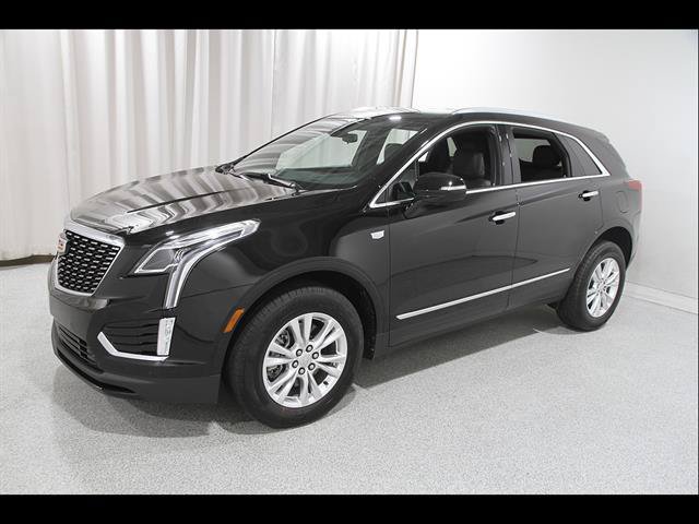 Certified 2025 Cadillac XT5 Luxury w/ LPO, Floor Liner Package AWD/4WD image 3