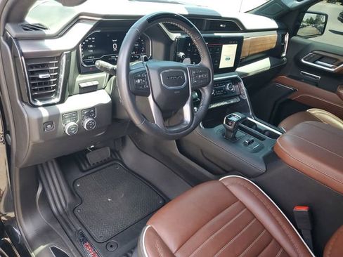 Used 2025 GMC Sierra 1500 Denali Ultimate AWD/4WD image 6