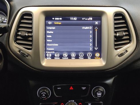 Used 2021 Jeep Compass Latitude image 25