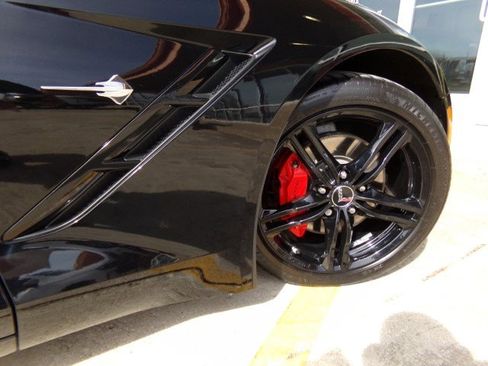 Used 2017 Chevrolet Corvette Stingray Convertible w/ 2LT Preferred Equipment Group image 27