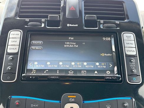 Used 2017 Nissan Leaf SL w/ Premium Package FWD image 15