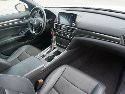 Used 2019 Honda Accord Sport image 16