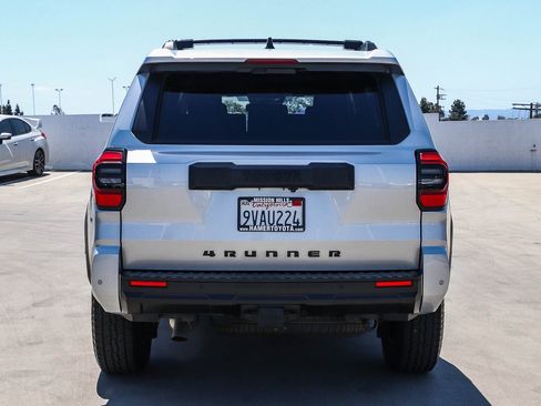 Certified 2025 Toyota 4Runner TRD Off-Road AWD/4WD image 6