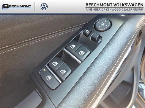 Used 2023 BMW X5 sDrive40i image 12