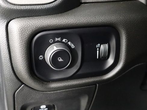 Used 2025 RAM 1500 Tradesman AWD/4WD image 16