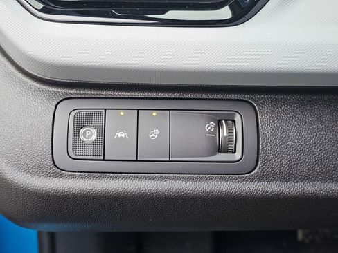 New 2027 Chevrolet Bolt LT w/ Comfort Package image 23