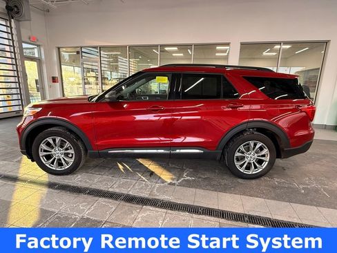 Used 2023 Ford Explorer XLT w/ Equipment Group 202A image 5