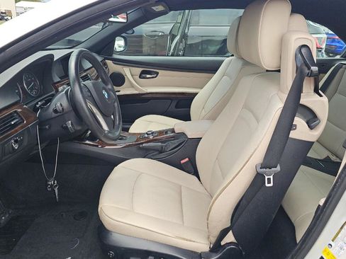 Used 2013 BMW 328i Convertible RWD image 10