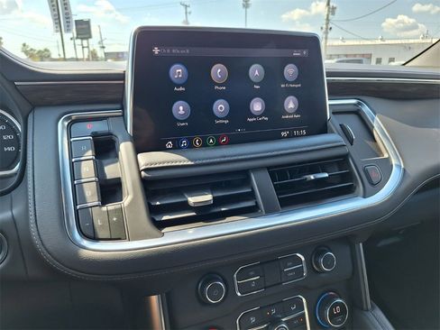 Used 2021 Chevrolet Tahoe Z71 w/ Z71 Off-Road Package image 14