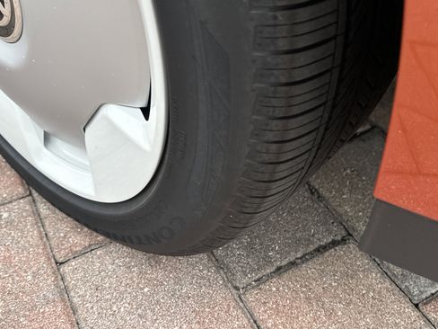 New 2025 Volkswagen ID. Buzz 1st Edition image 7