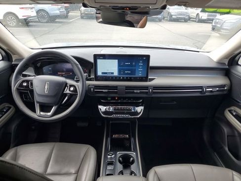 Certified 2023 Lincoln Corsair AWD w/ Equipment Group 101A image 22