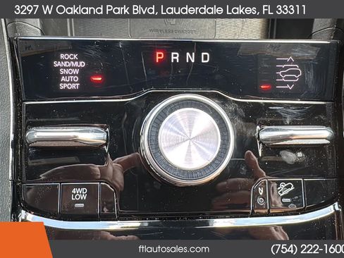 Used 2022 Jeep Grand Cherokee Summit w/ Luxury Tech Group V AWD/4WD image 87
