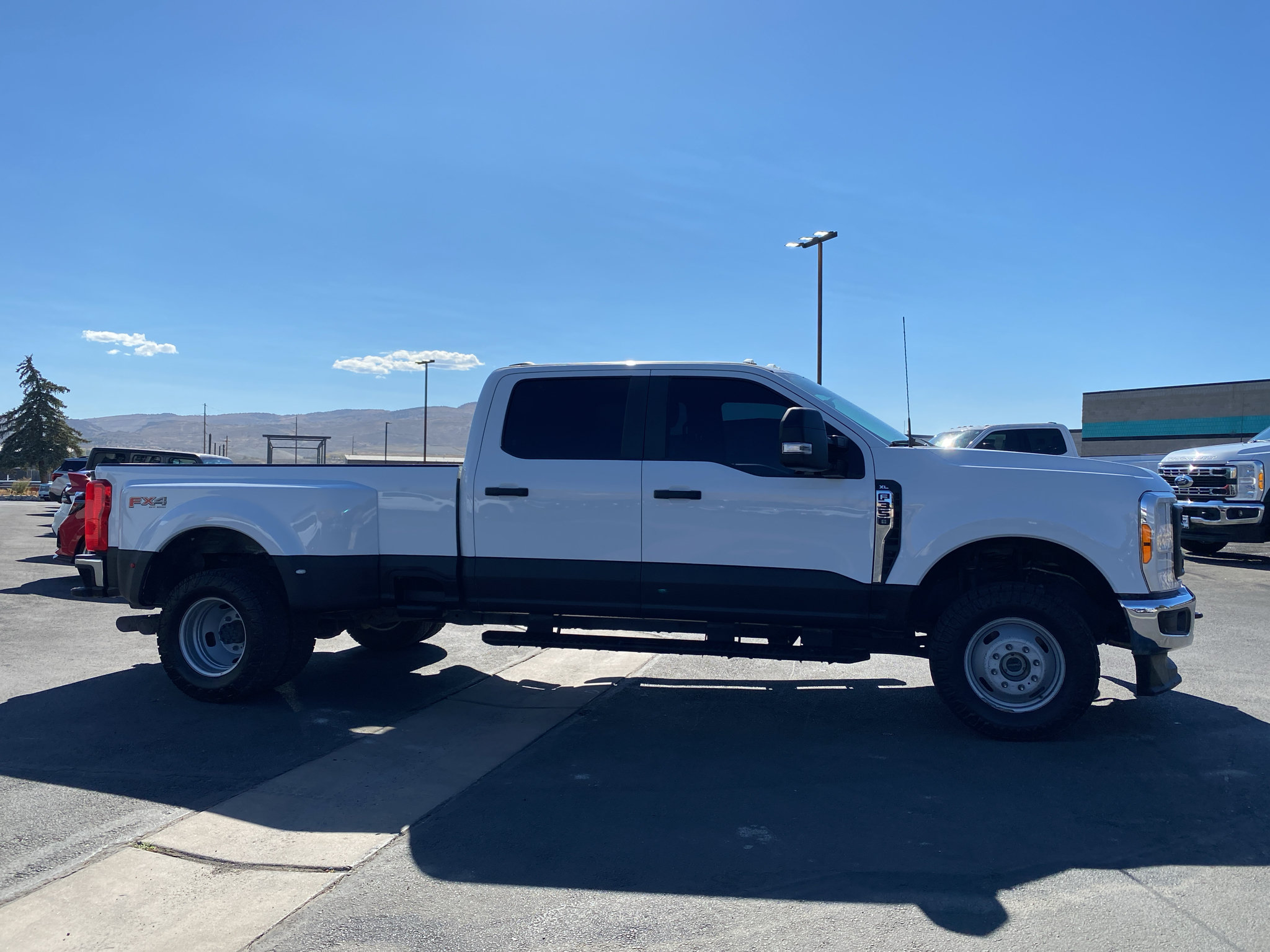 Used 2023 Ford F350 XL w/ FX4 Off-Road Package AWD/4WD image 20