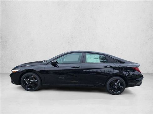 New 2026 Hyundai Elantra SEL Sport FWD image 5