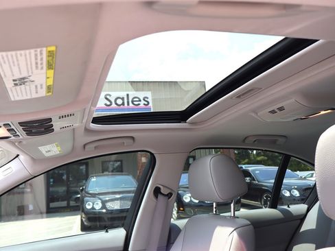 Used 2009 BMW 335i xDrive Sedan AWD/4WD image 21