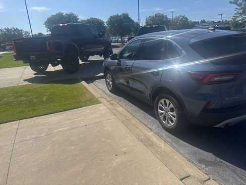 Used 2023 Ford Escape Active w/ Tech Pack #2 image 2