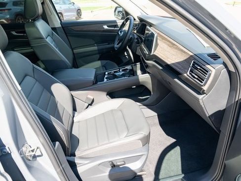 New 2026 Volkswagen Atlas SEL image 40