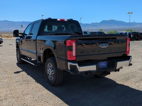 Used 2025 Ford F250 Lariat AWD/4WD image 8