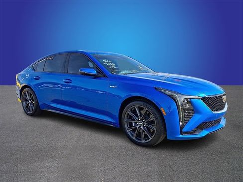 Certified 2025 Cadillac CT5 V image 3