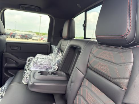 New 2026 Nissan Frontier PRO-4X w/ Pro Premium Package AWD/4WD image 35