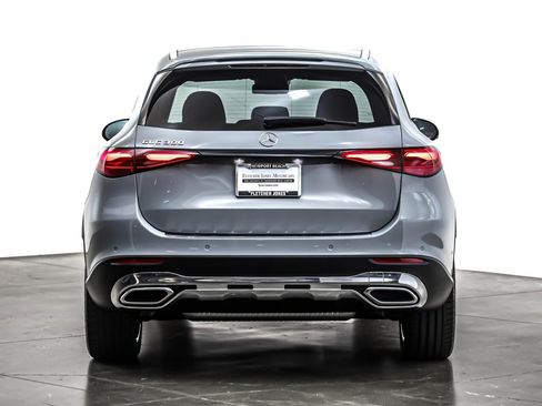 Used 2025 Mercedes-Benz GLC 300 image 4