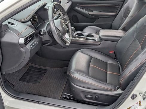 Used 2022 Nissan Altima 2.5 SR image 14