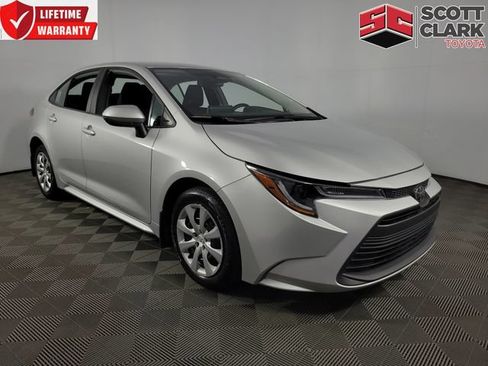 Used 2025 Toyota Corolla LE FWD image 1