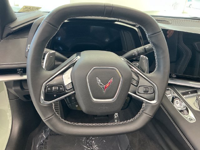 Used 2024 Chevrolet Corvette Stingray Convertible w/ 1LT RWD image 14