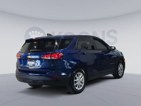 Used 2023 Chevrolet Equinox LS w/ LS Convenience Package FWD image 11
