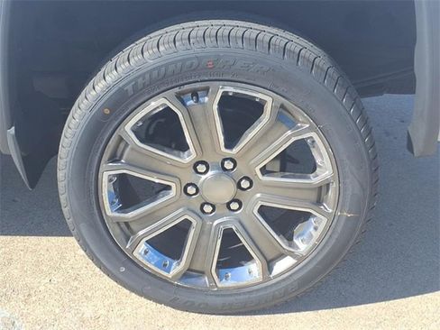 Used 2017 GMC Sierra 1500 Base image 16