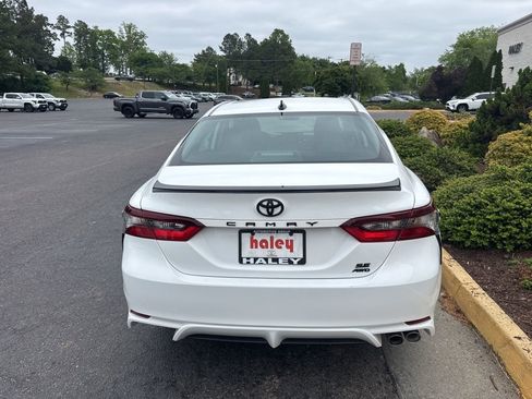 Used 2023 Toyota Camry SE w/ Convenience Package AWD/4WD image 4