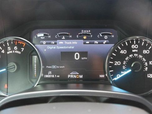 Used 2020 Ford F150 Platinum w/ Equipment Group 701A Luxury AWD/4WD image 36