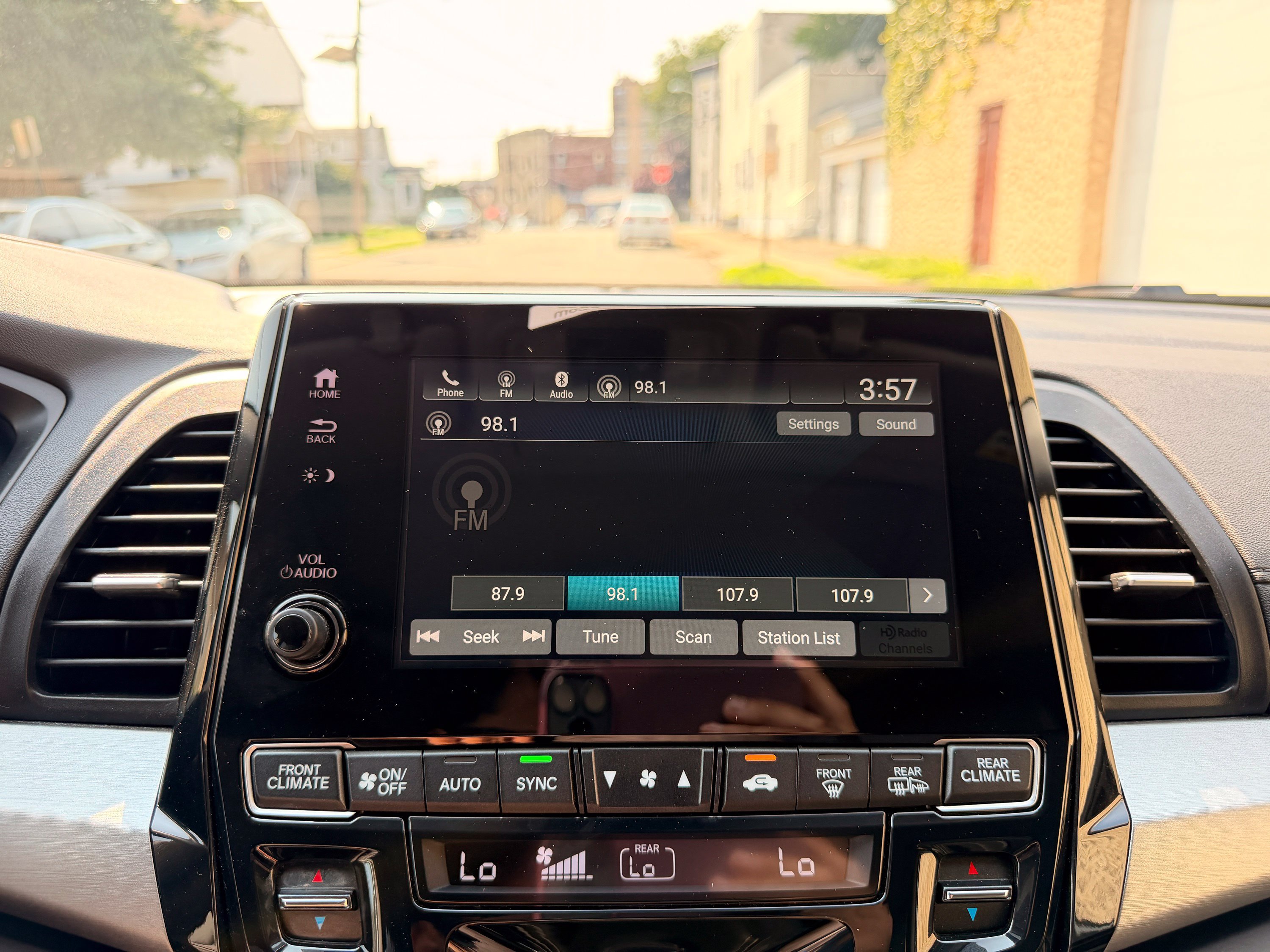 Used 2023 Honda Odyssey EX-L image 33