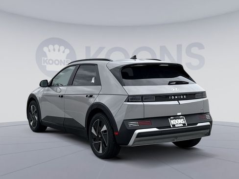 New 2025 Hyundai Ioniq 5 SEL image 4