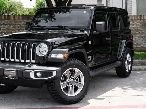 Used 2022 Jeep Wrangler Unlimited Sahara AWD/4WD image 14