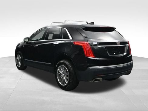 Used 2017 Cadillac XT5 Luxury w/ Driver Awareness Package FWD image 3