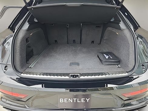 New 2025 Bentley Bentayga image 37