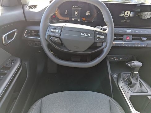 New 2026 Kia K4 LXS image 13