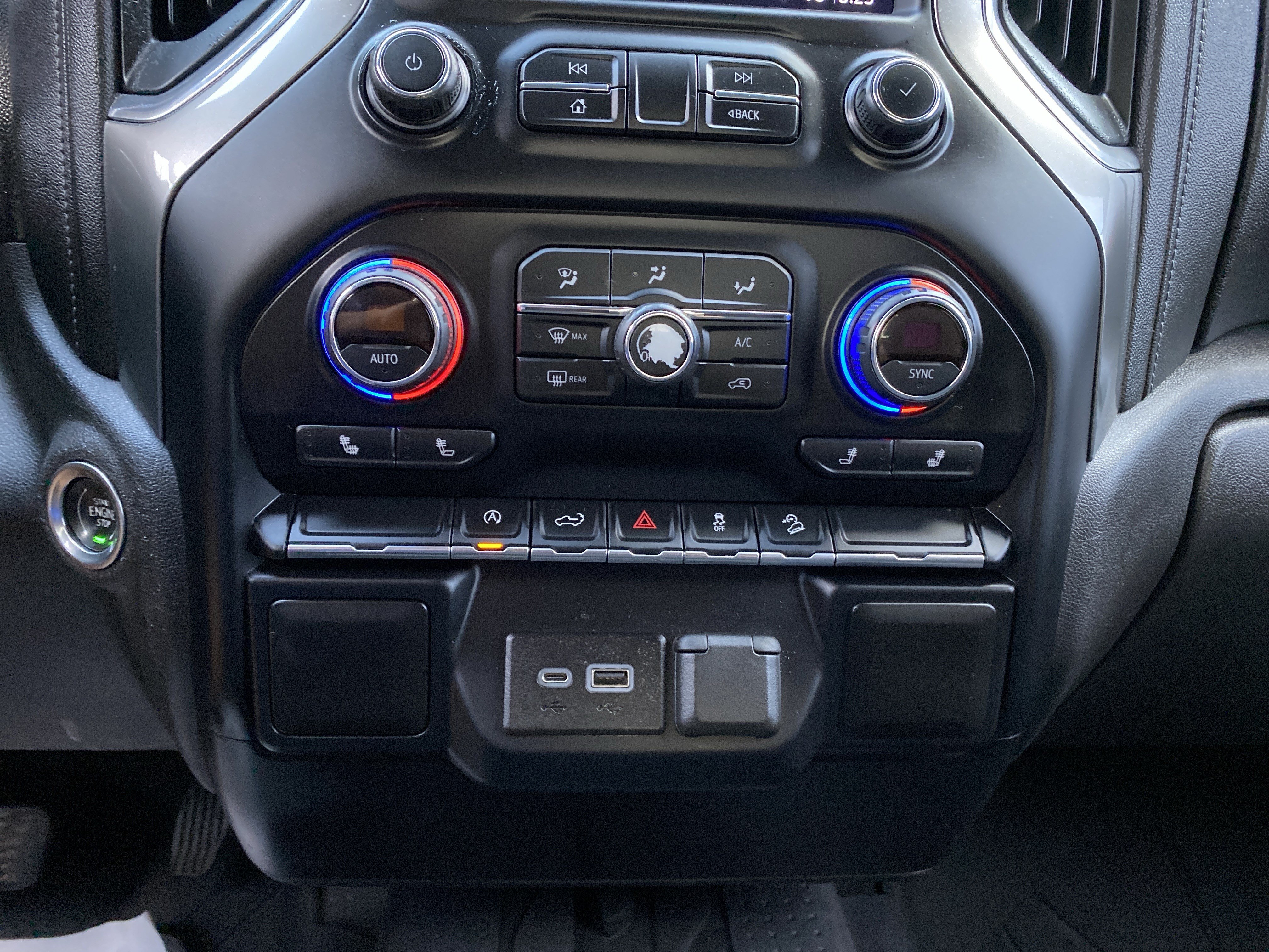 Used 2019 Chevrolet Silverado 1500 RST AWD/4WD image 29