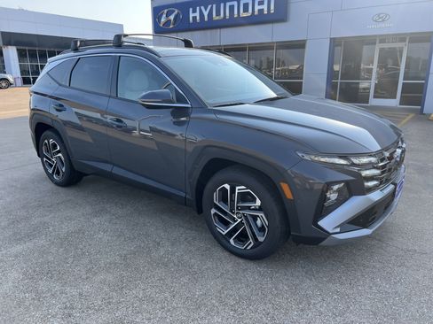 New 2025 Hyundai Tucson Limited image 2