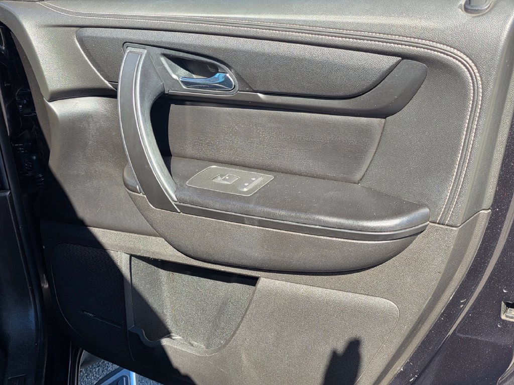 Used 2014 Chevrolet Traverse LT w/ LPO, 'HIT The Road' Package AWD/4WD image 24