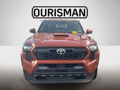 Certified 2025 Toyota Tacoma TRD Sport w/ TRD Sport Premium Package image 12