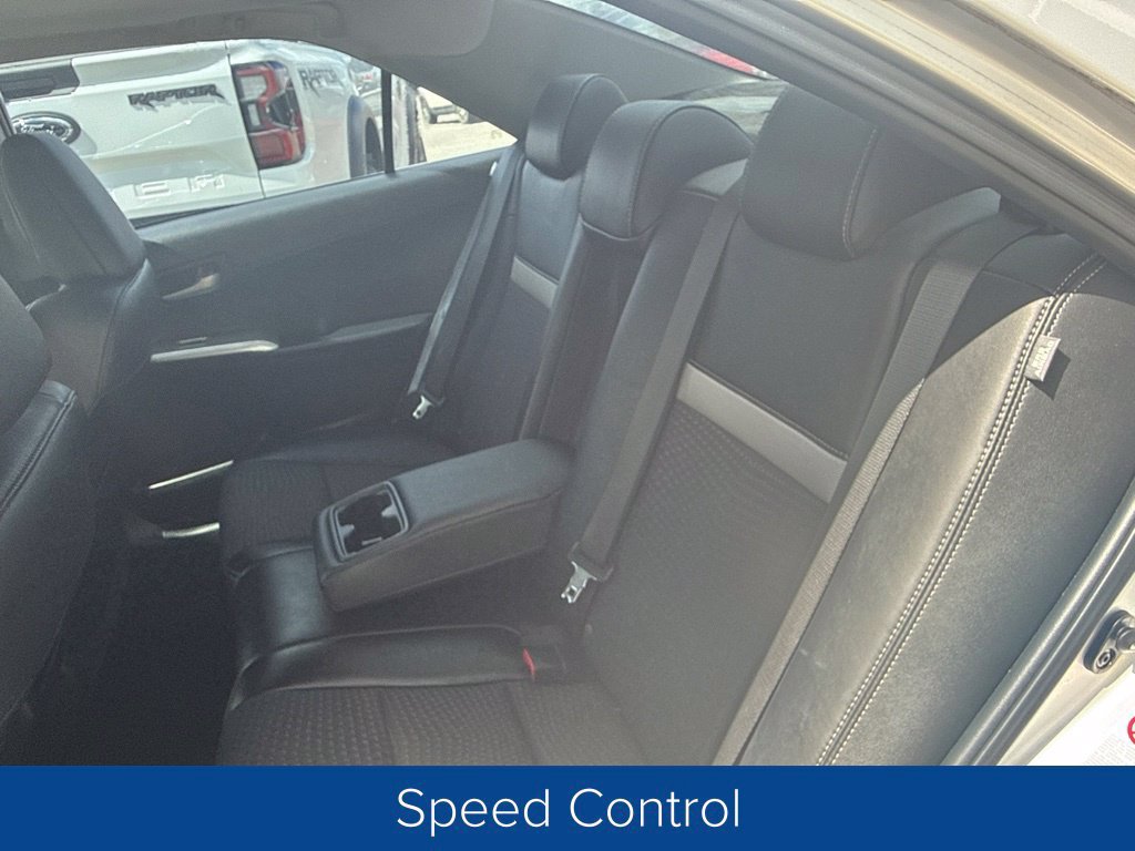 Used 2014 Toyota Camry SE FWD image 9