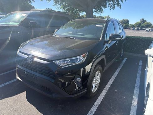 Certified 2021 Toyota RAV4 XLE AWD/4WD image 4