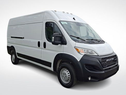 Used 2026 RAM ProMaster 2500 w/ Convenience Group FWD image 1