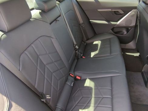 Used 2025 BMW i5 eDrive40i w/ Premium Package image 13