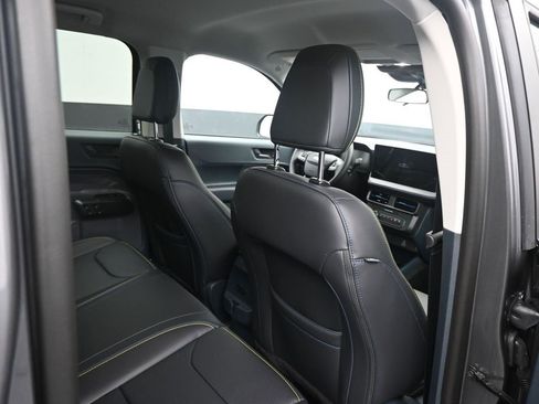 New 2025 Ford Maverick Lobo image 16