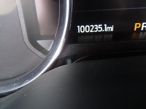 Used 2022 Ford F250 Lariat w/ Chrome Package image 37