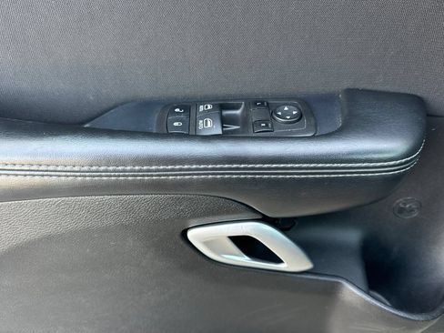 Used 2022 Dodge Challenger GT RWD image 11